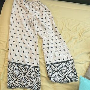 HM boho wide leg satin pants perfect for summer